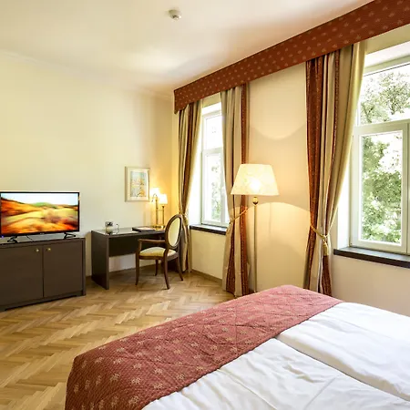 Kvarner Palace 크리크베니카