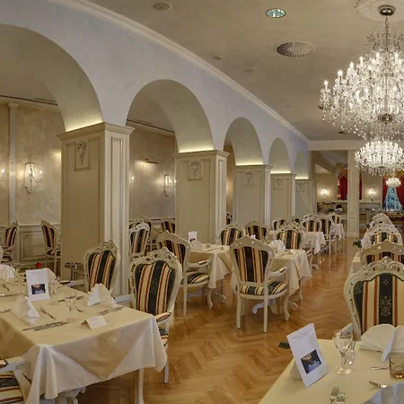 Kvarner Palace Hotel