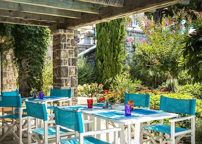 酒店 克瓦内尔宫酒店