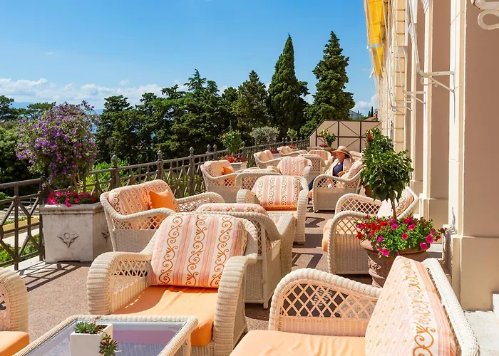 Kvarner Palace 4*