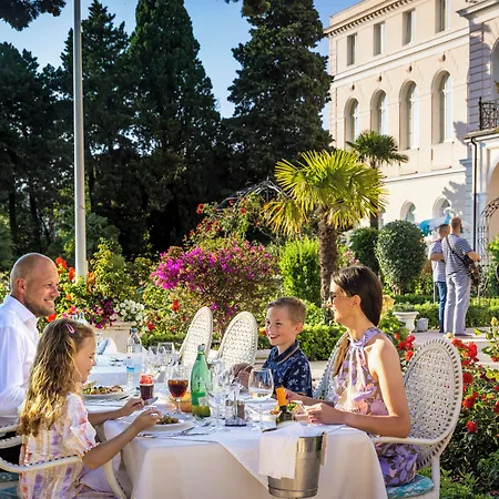 Hotel Kvarner Palace