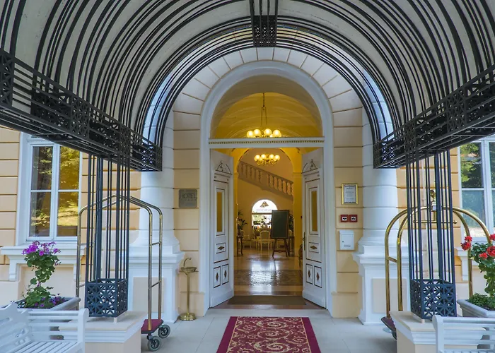 酒店 克瓦内尔宫酒店 4*